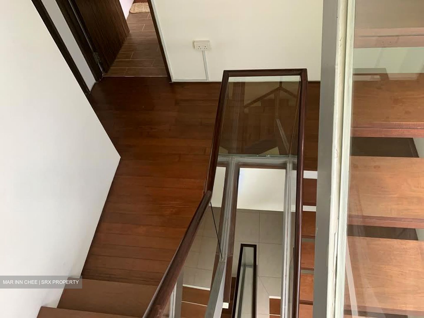 Cotswold Close (D13), Terrace #581739421